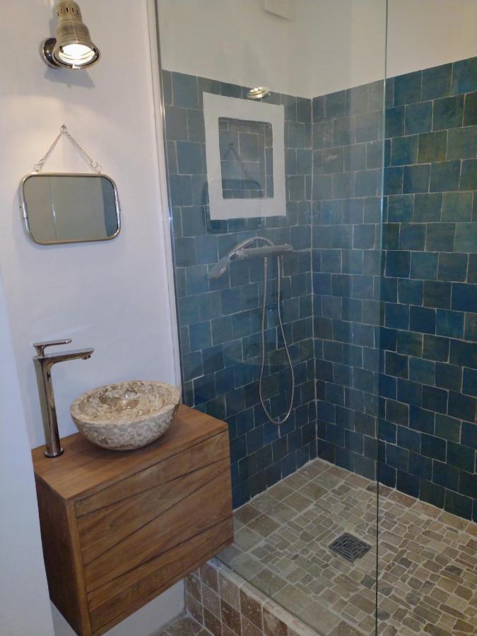 La Maison Des Autres, Piscine Chauffee, Chambres D'Hotes Proches Uzes, Nimes, Pont Du Gard Saint-Genies-de-Malgoires Eksteriør billede