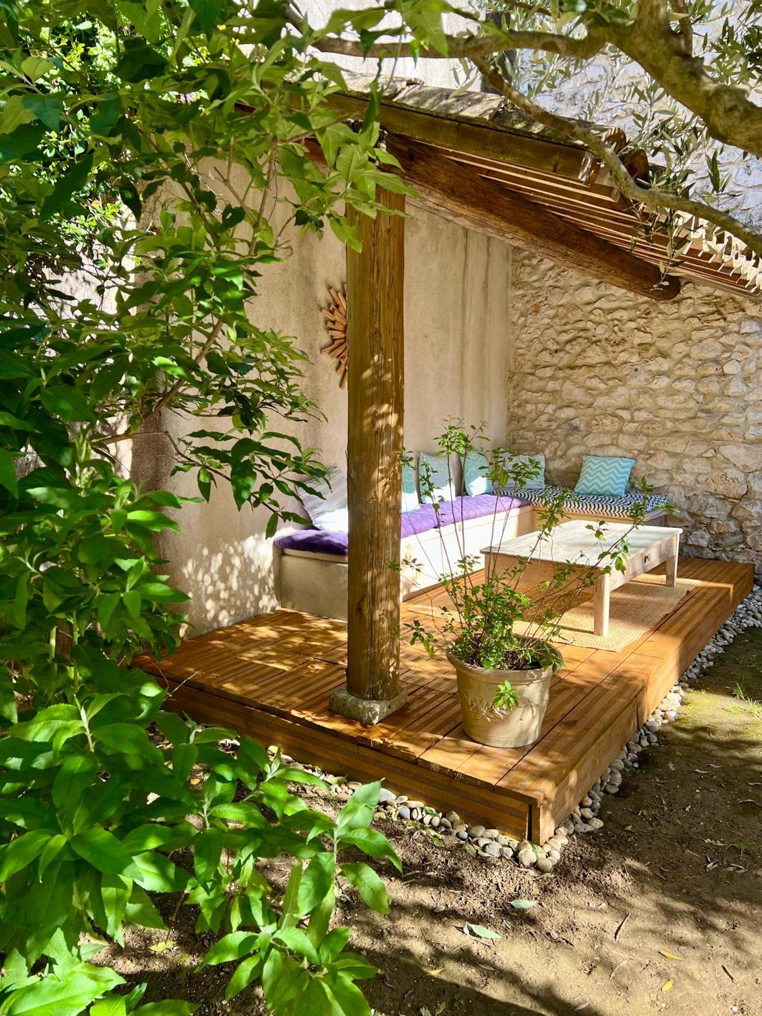 La Maison Des Autres, Piscine Chauffee, Chambres D'Hotes Proches Uzes, Nimes, Pont Du Gard Saint-Genies-de-Malgoires Eksteriør billede