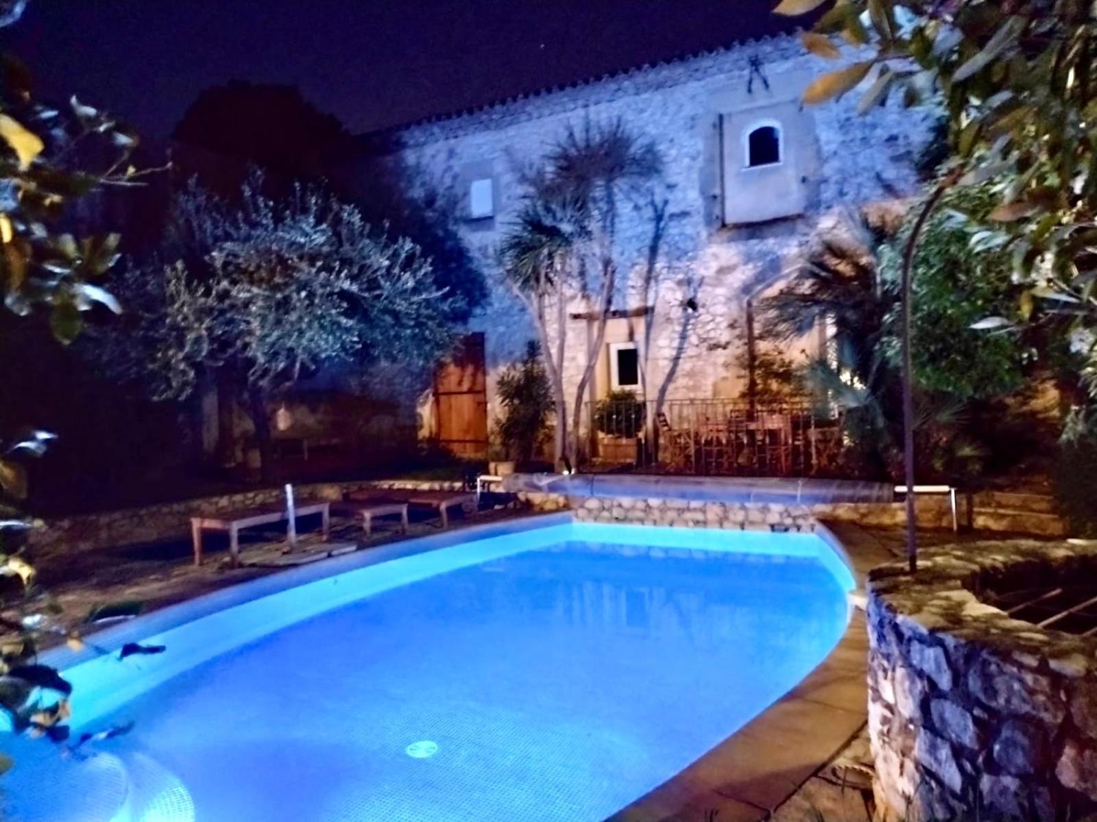 La Maison Des Autres, Piscine Chauffee, Chambres D'Hotes Proches Uzes, Nimes, Pont Du Gard Saint-Genies-de-Malgoires Eksteriør billede